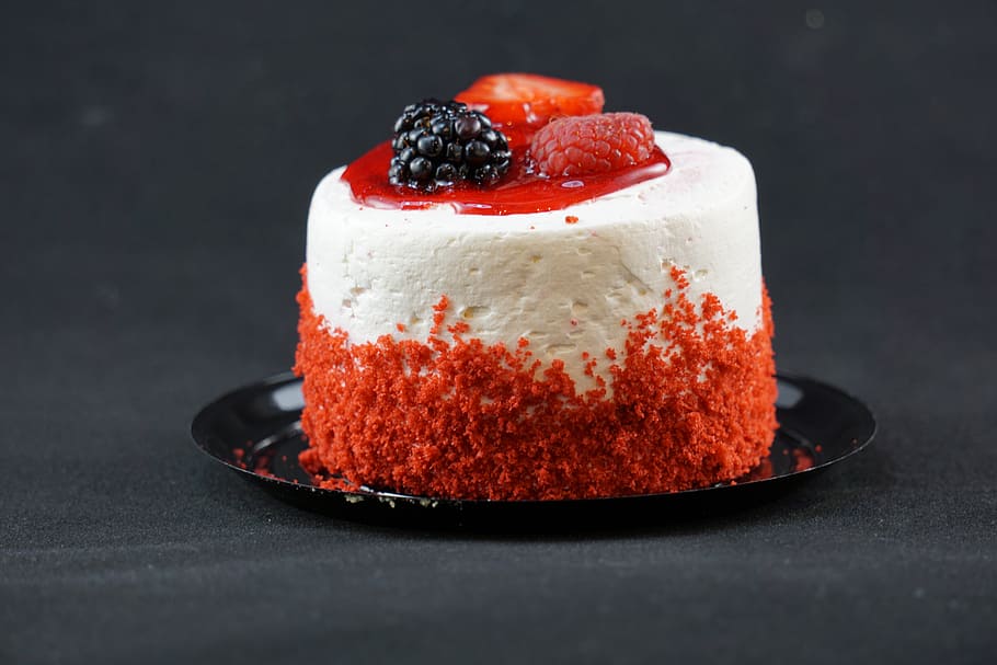 strawberry cake on black plate, cafeteria, desserts, pie, coffee HD wallpaper