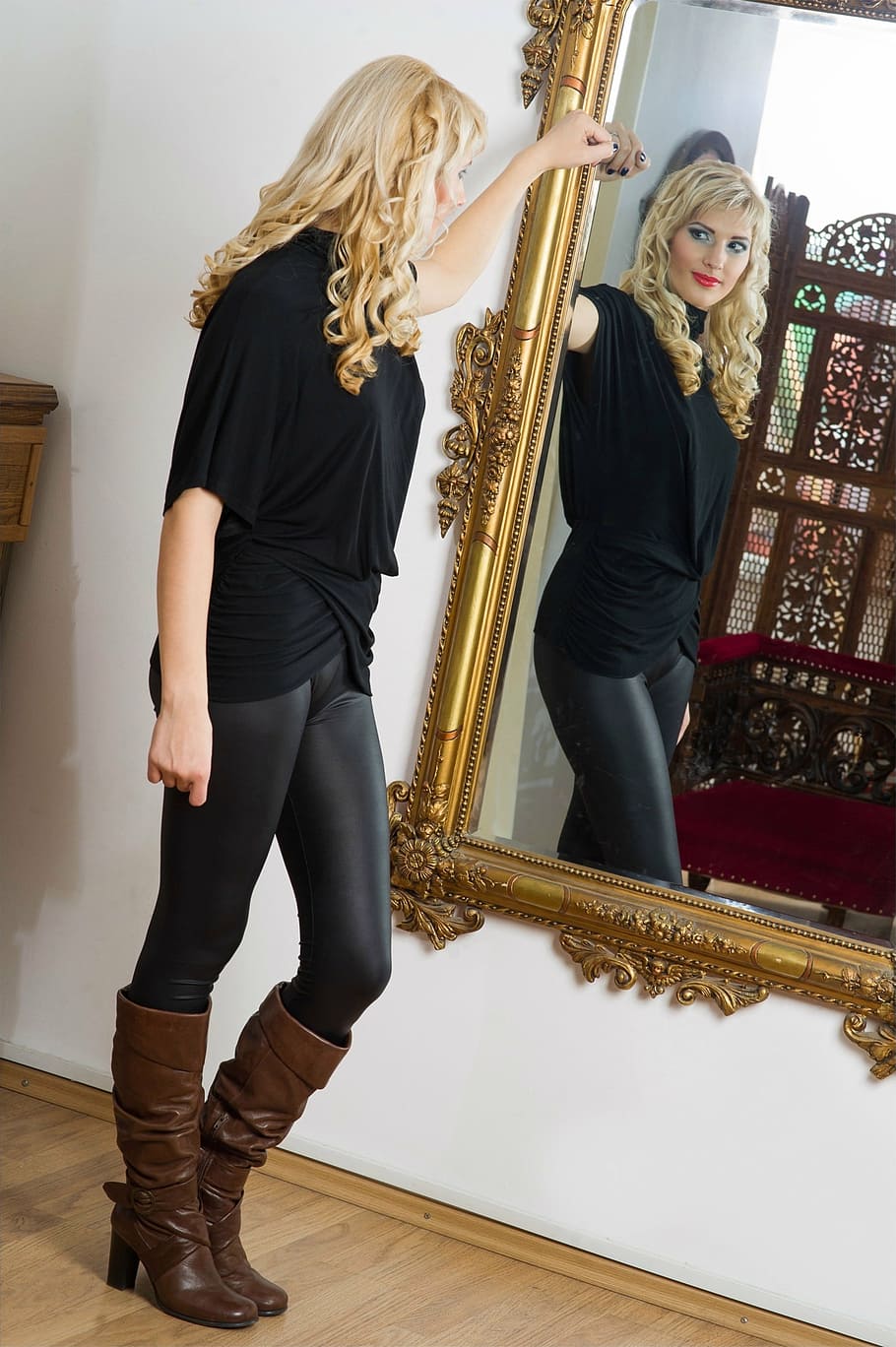 woman looking her reflection on the mirror, blonde, person HD wallpaper