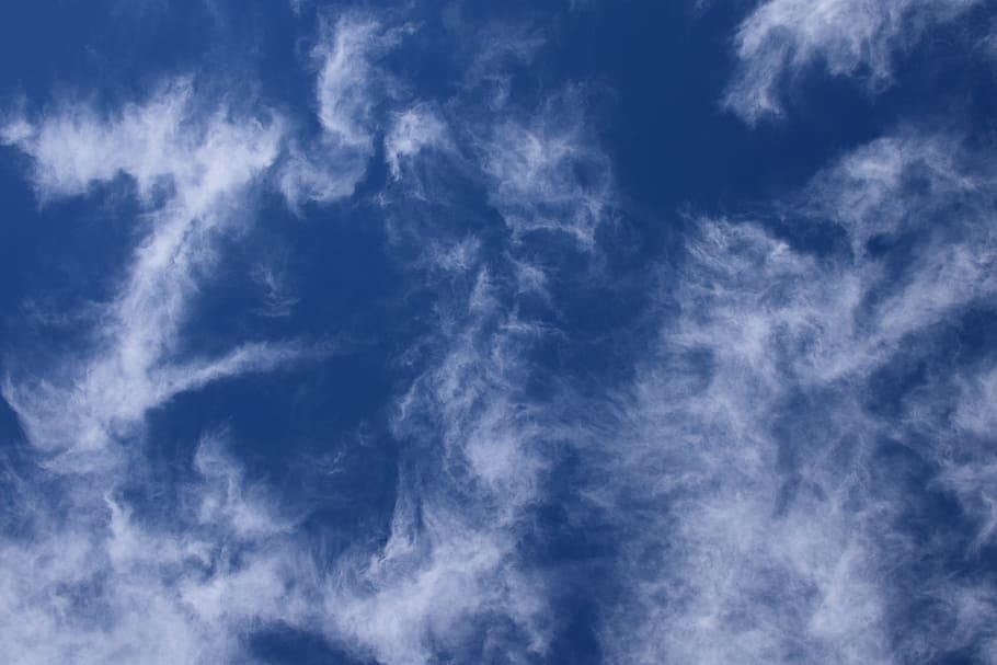 fascinating wispy clouds, cloudscape, skyscape, nature, weather HD wallpaper
