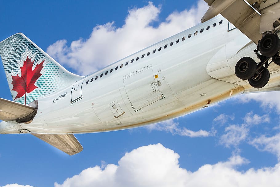 Canadian airlines commercial plane, in flight passenger plane HD wallpaper