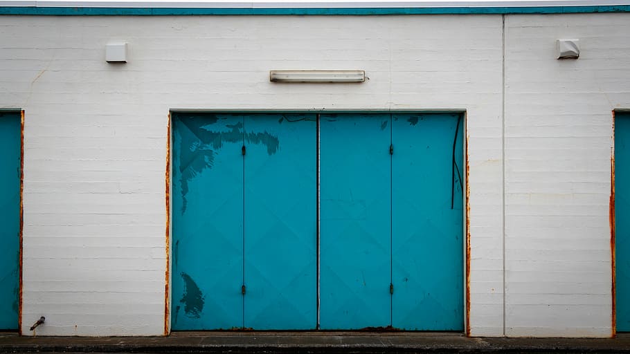 close building door, white house with blue garage door, blue door, HD wallpaper