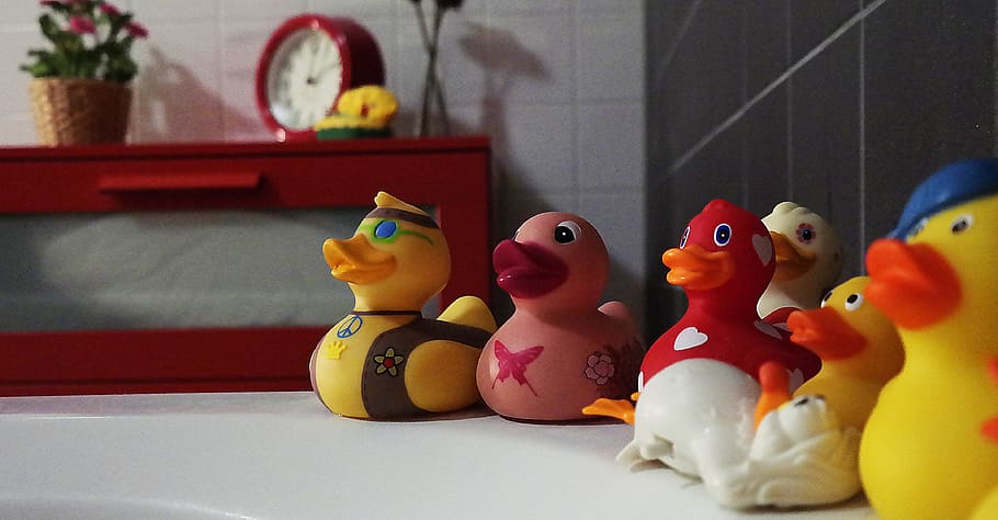 wood, cute, blur, tiles, bathroom, child, decorations, fun, game HD wallpaper