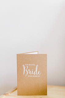 brown to my beautiful wife on our wedding day greetings card on brown panel, To My Beautiful Bride on our Wedding Day book HD wallpaper