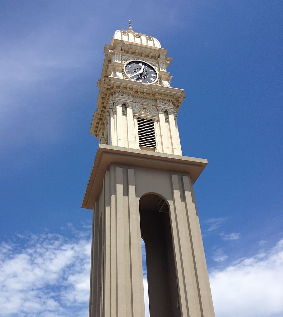 town clock, sky, tower, architecture, historic, skyline, downtown HD wallpaper