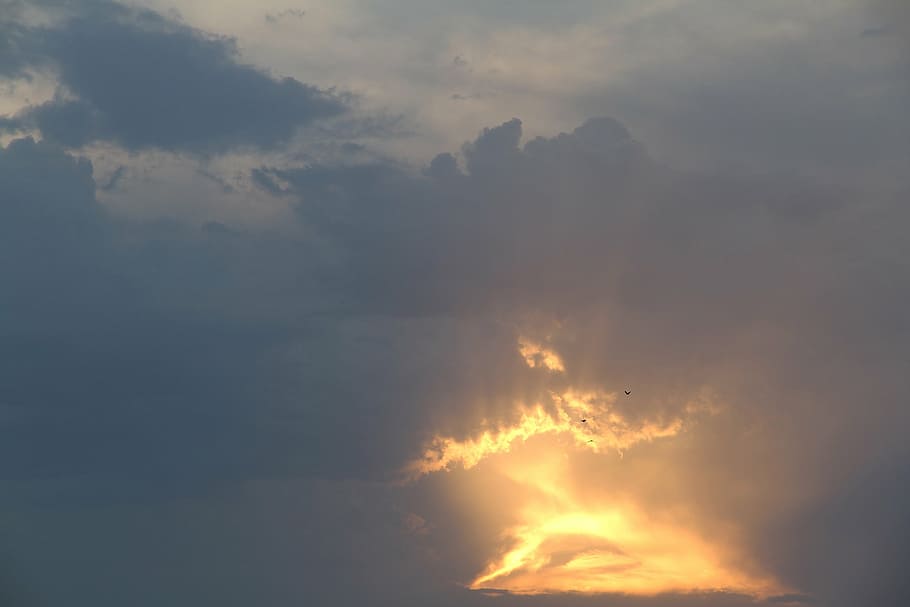 sky, sunset, fire, drama, cloudy, rainy, sunrays, evening, nature HD wallpaper