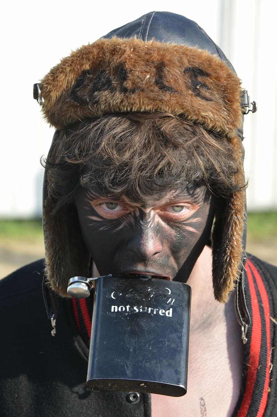 alcohol, man, drunk, inebriation, people, pet, hat, portrait HD wallpaper