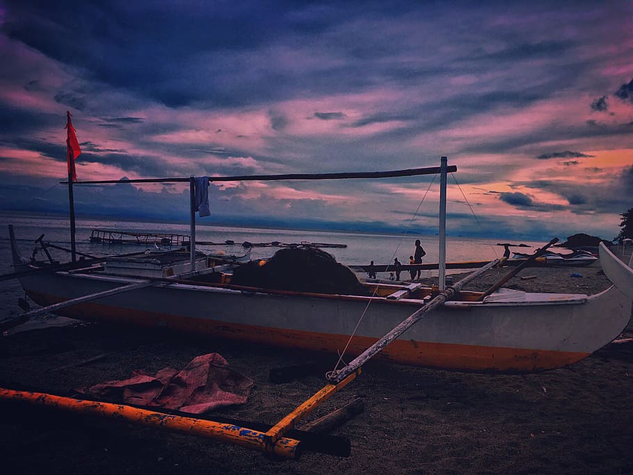 White Fishing Boat during Dawn, beach, clouds, coast, dusk, evening HD wallpaper