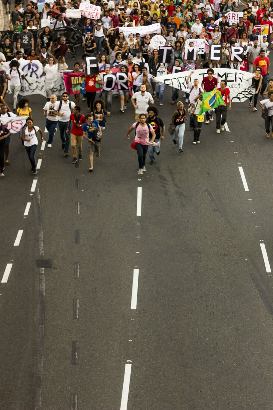 people rallying on road during daytime, group of people protest during day time, HD wallpaper