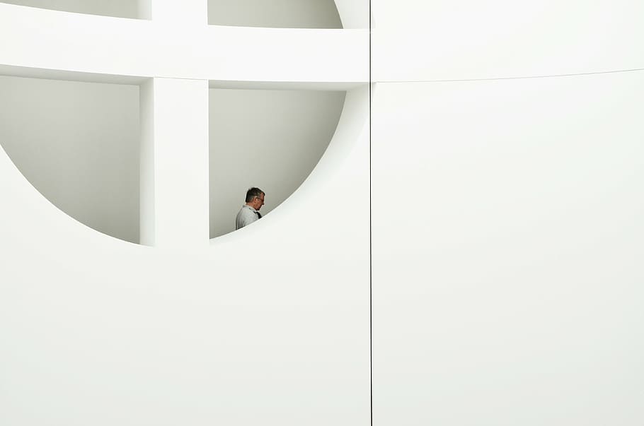 man standing near window during daytime, white, suit, view HD wallpaper
