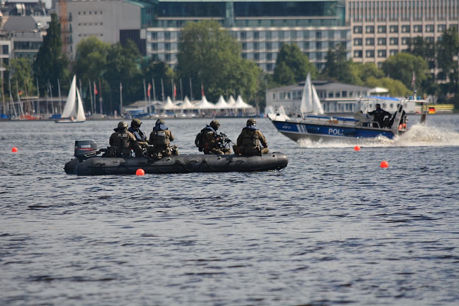 Technology, Human, G20, personal, hamburg, police, water, combat swimmers HD wallpaper