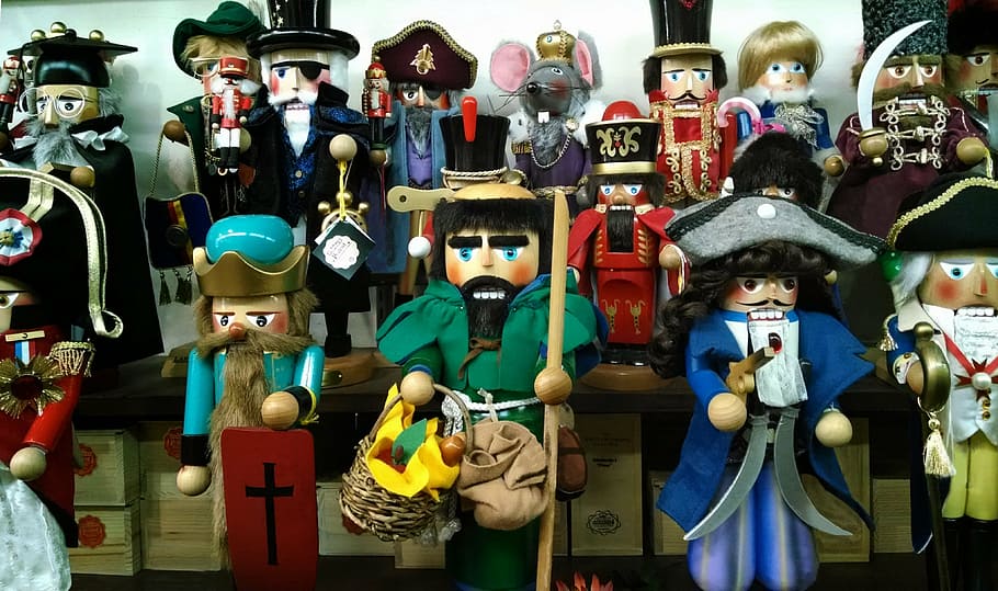 nutcracker, christmas, dolls, xmas, toy, traditional, nostalgic HD wallpaper