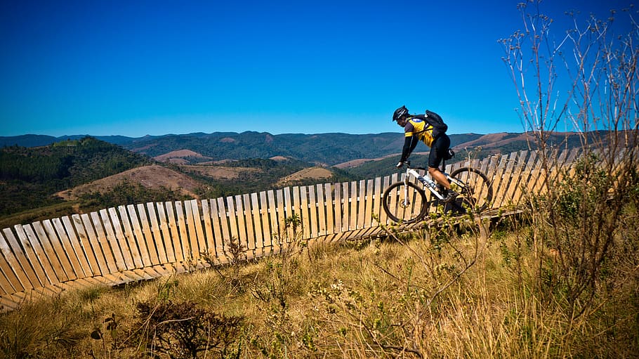 man riding bike, mountain, trail, singletrack, horizon, landscape, HD wallpaper