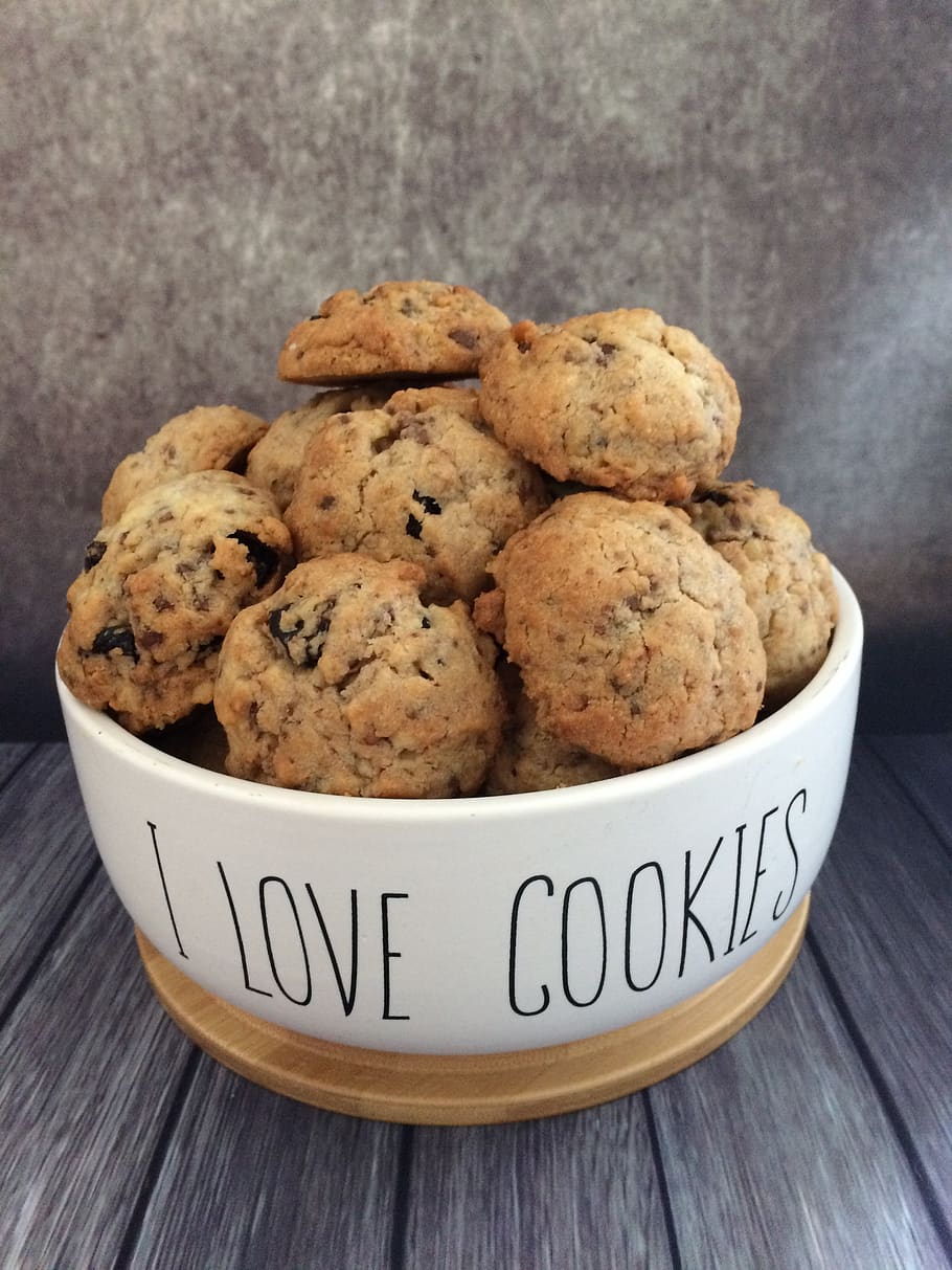 cookies, i love biscuits, biscuit bowl, text, food and drink