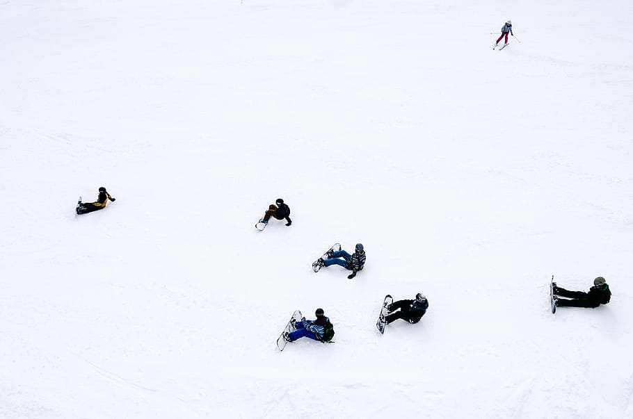 people doing snowboarding during daytime, snowboards, sitting HD wallpaper