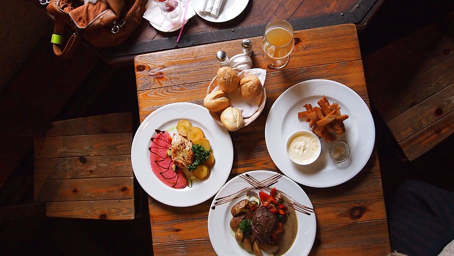 three round ceramic plates on table, dinner, sunday, meal, food and drink HD wallpaper