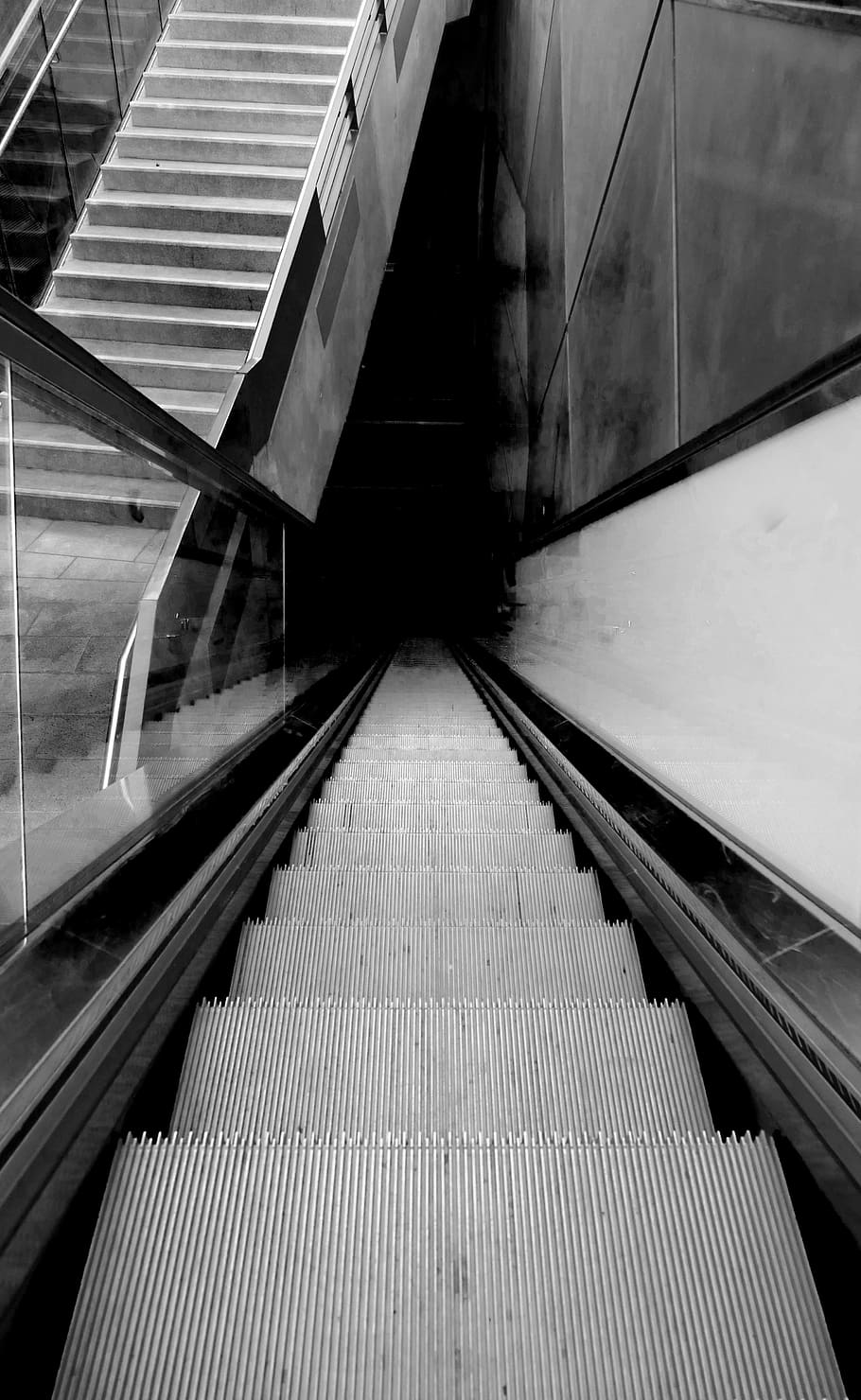 level, transport system, architecture, within, steel, escalator HD wallpaper