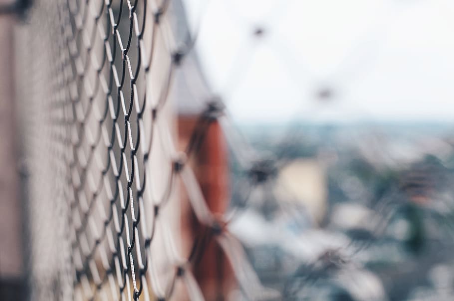 wire, fence, blur, chainlink fence, boundary, wire mesh, architecture HD wallpaper