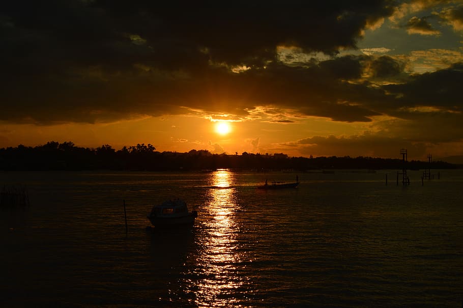 sunset, dawn, dusk, water, sky, cloud - sky, beauty in nature HD wallpaper