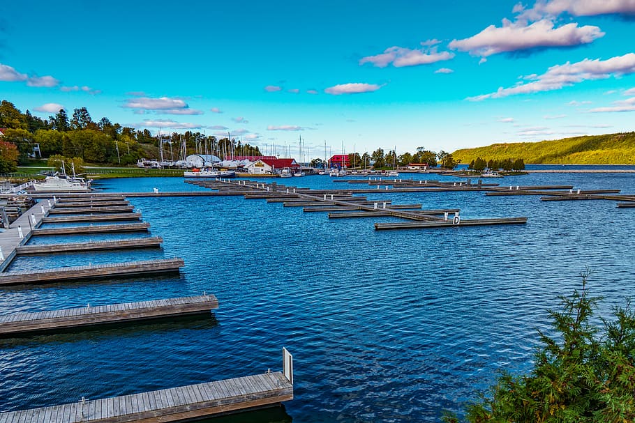 calm, clouds, daylight, dock, house, lake, landscape, marina HD wallpaper