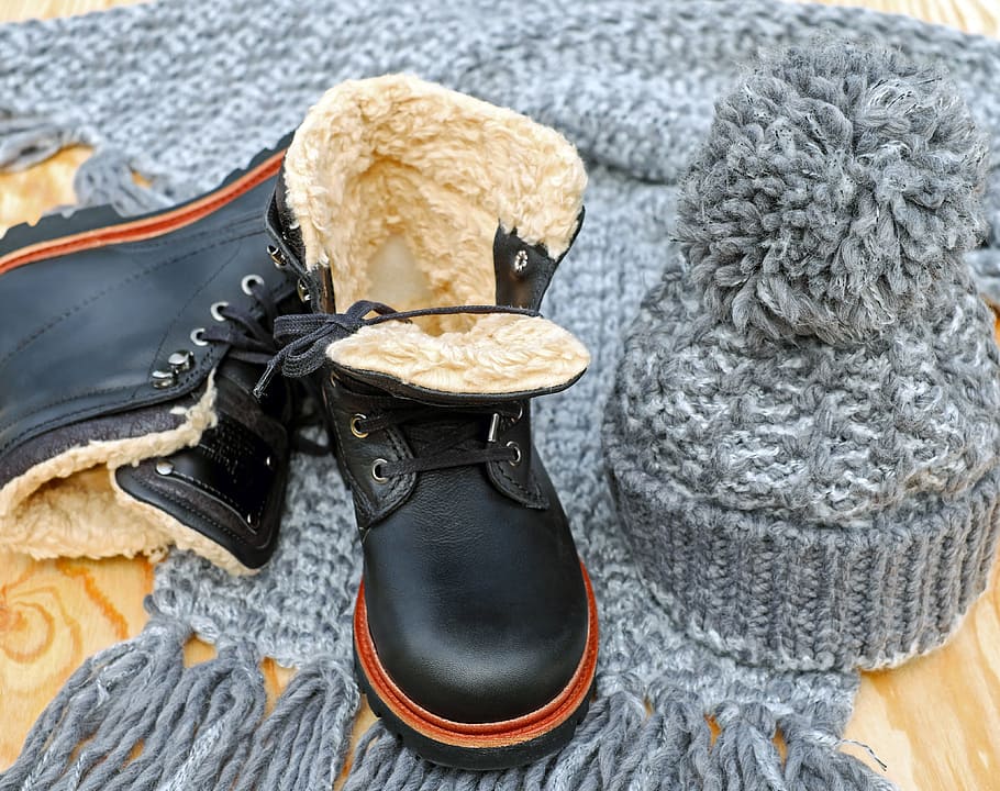 pair of black leather work boots and gray crochet beanie, shoes, HD wallpaper