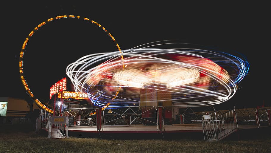 light photography near Ferris wheel, timelapse photography of the carnival attraction HD wallpaper