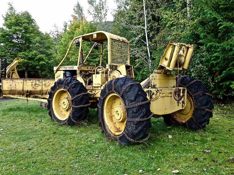 tractor-lumbering-machine-haulage.jpg