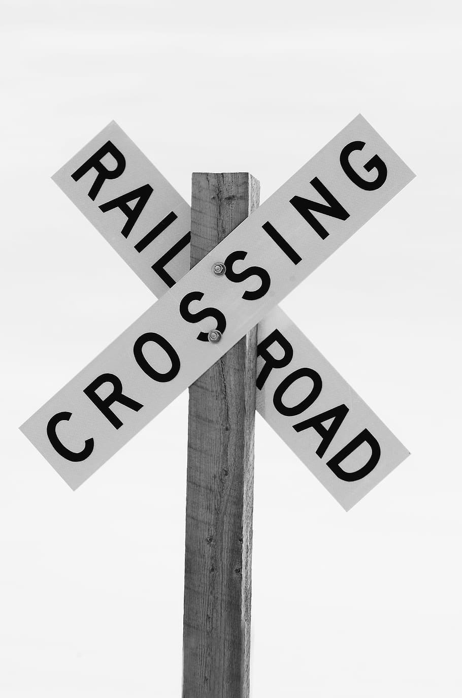 rail road crossing signage, Railroad Crossing, Black And White, HD wallpaper