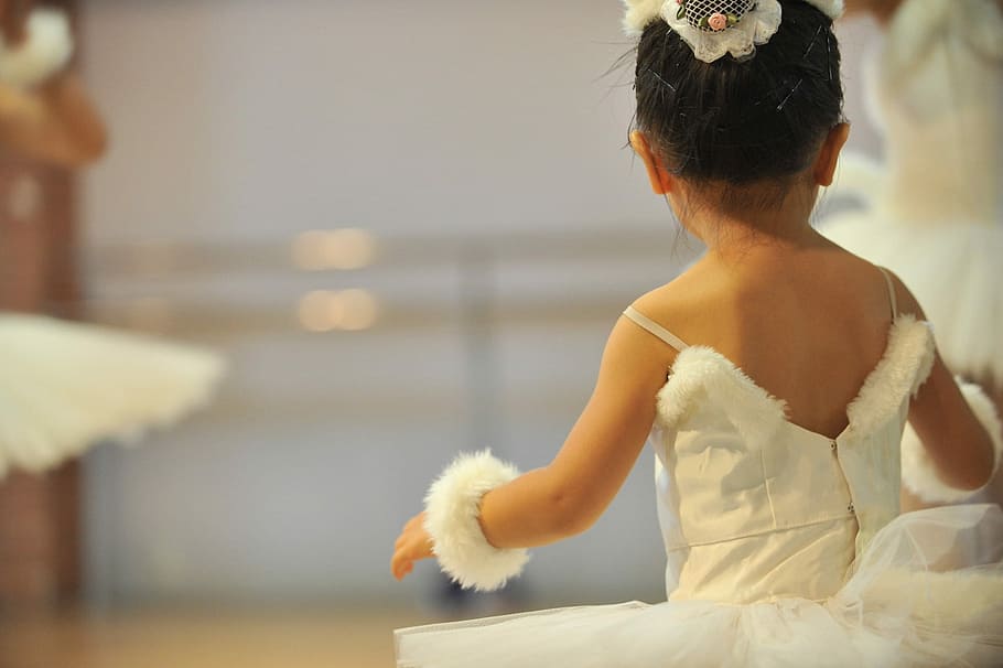 shallow focus photograph of child in white tutu dress, girl, spaghetti strap, HD wallpaper