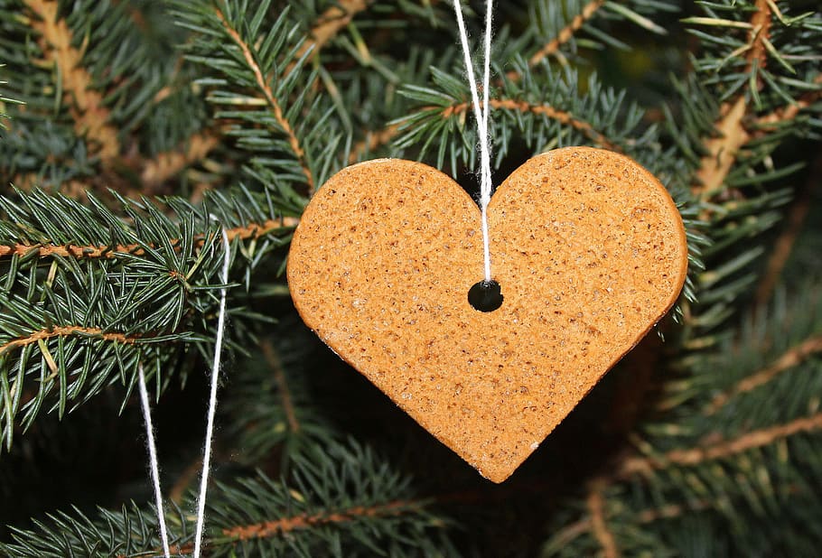closeup photo of heart-shaped brown ornament, christmas, winter HD wallpaper
