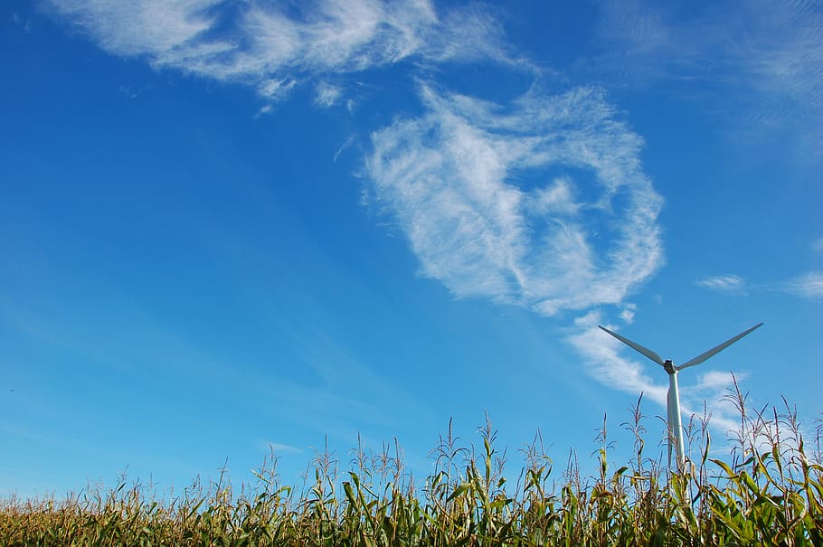 Sunwind sky. Turbine cloud.