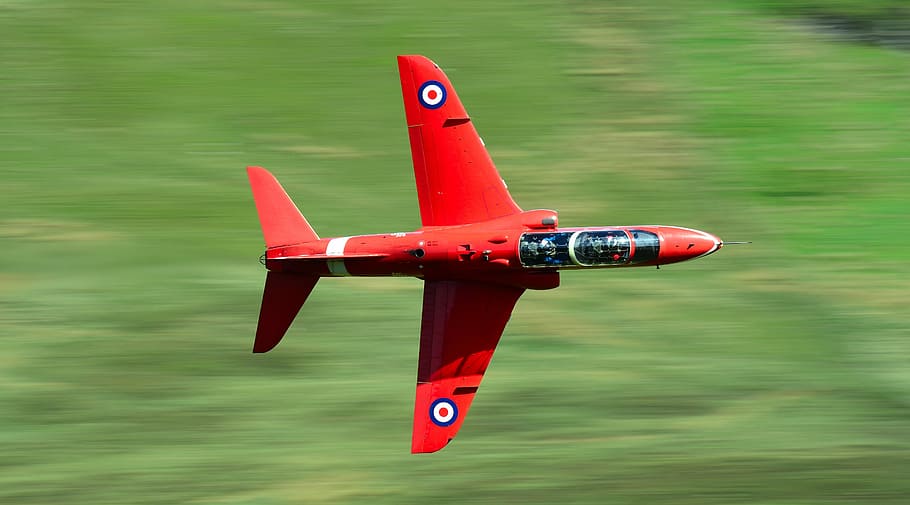red arrows, training, lowlevel, jet, airplane, hills, pilot HD wallpaper