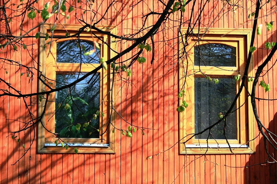 windows, two, glass, panes, reflection, building, wood, rust-red HD wallpaper