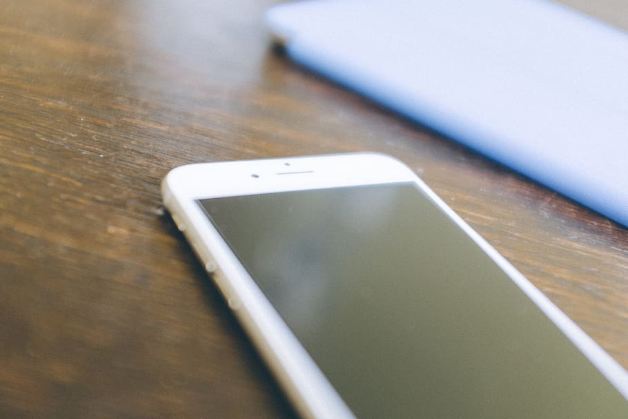 Apple iPhone, objects, mobile Phone, smart Phone, technology HD wallpaper