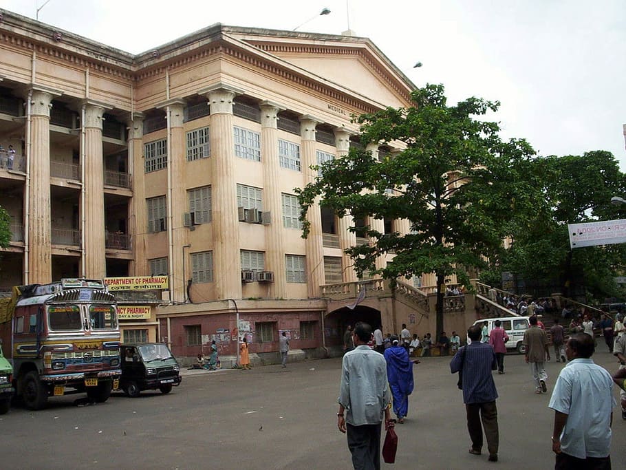 Calcutta Medical College in Kolkata, India, building, photos