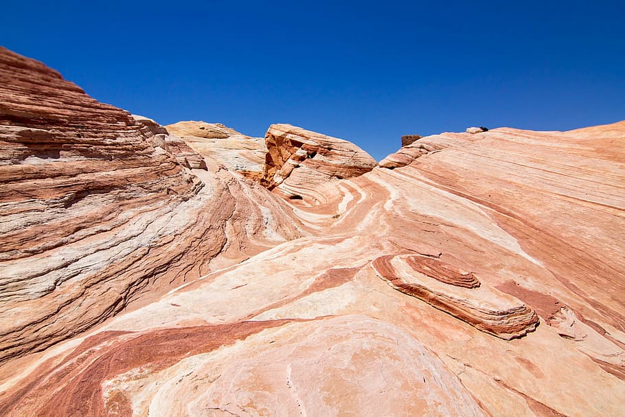 Fire wave in Nevada, rock formation under blue sky, mountain HD wallpaper