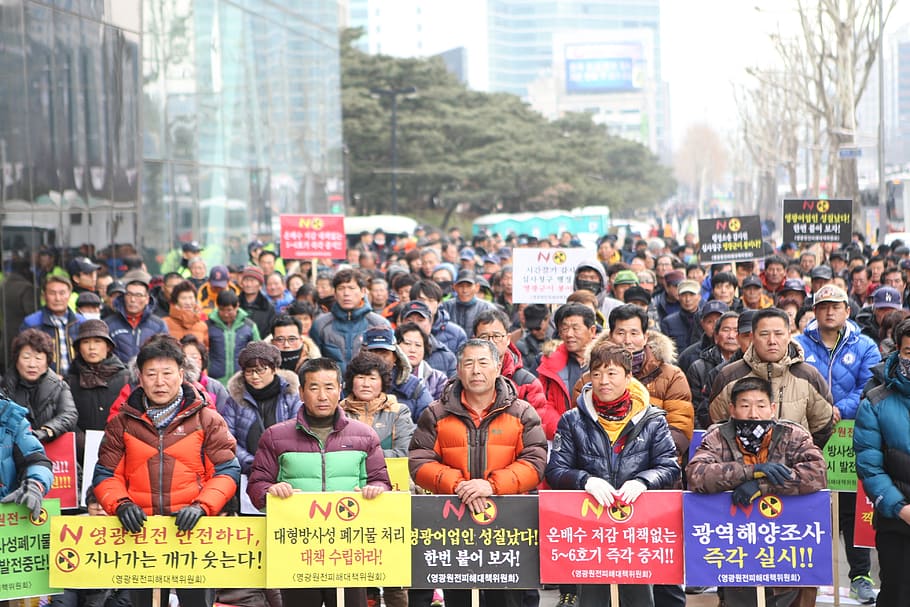 people rallying with signboards, glory, nuclear o'reilly, unit 3 HD wallpaper