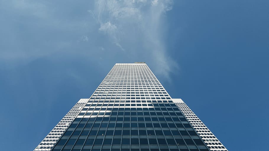 photo of white high-rise building under clear blue sky, skyscraper HD wallpaper
