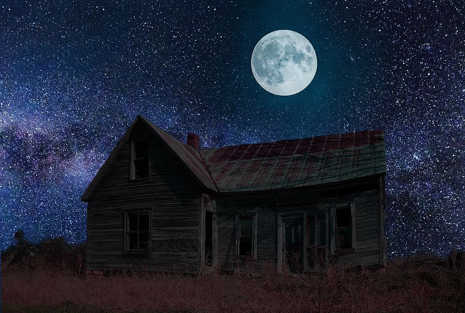 brown wooden house at nighttime, abandoned, haunted, ghost, horror, HD wallpaper