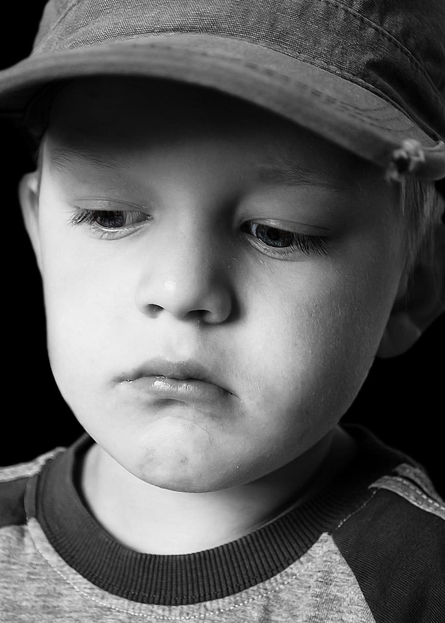 boy's cap, sad, child, kid, young, mood, sadness, thoughts, view, HD wallpaper