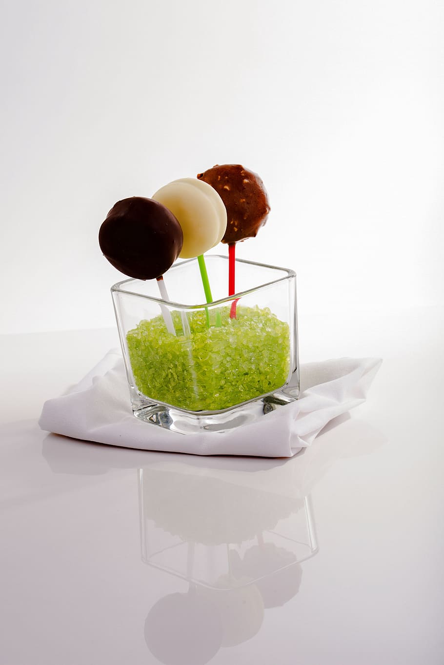 Macaroon, Pastry, personalise, food and drink, healthy eating HD wallpaper