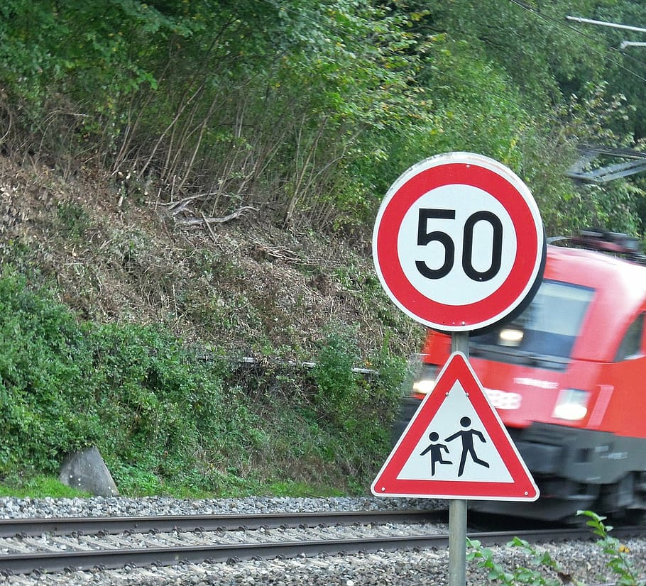 train, speed, seemed, railway, note, warnschild, gleise, red HD wallpaper