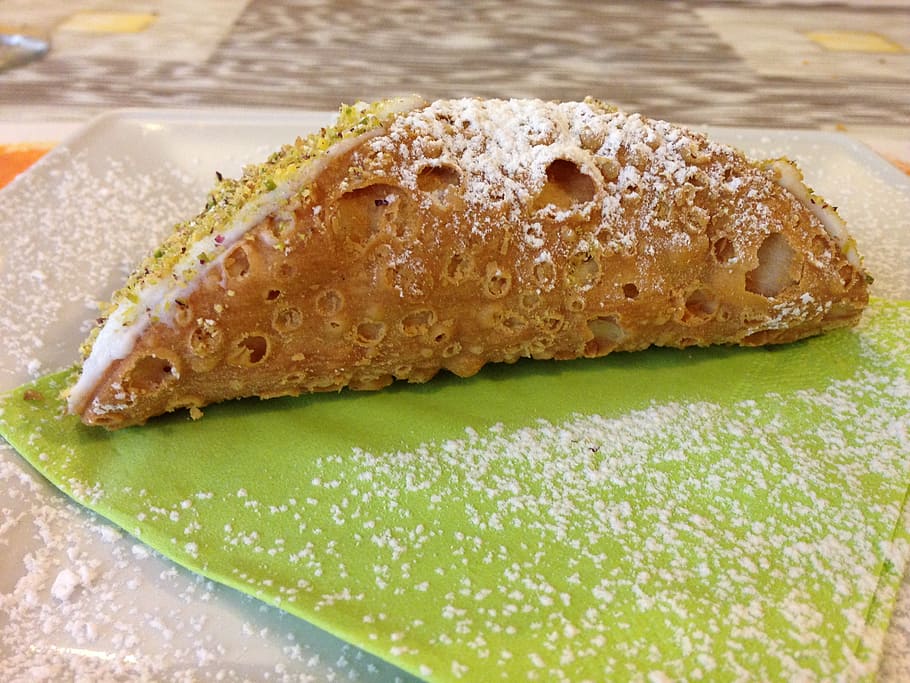 sicilian cannolo, sweet, sicily, food and drink, freshness