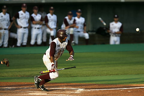 Baseball, Batter, Hit, Player, Game, sport, field, home, helmet HD wallpaper