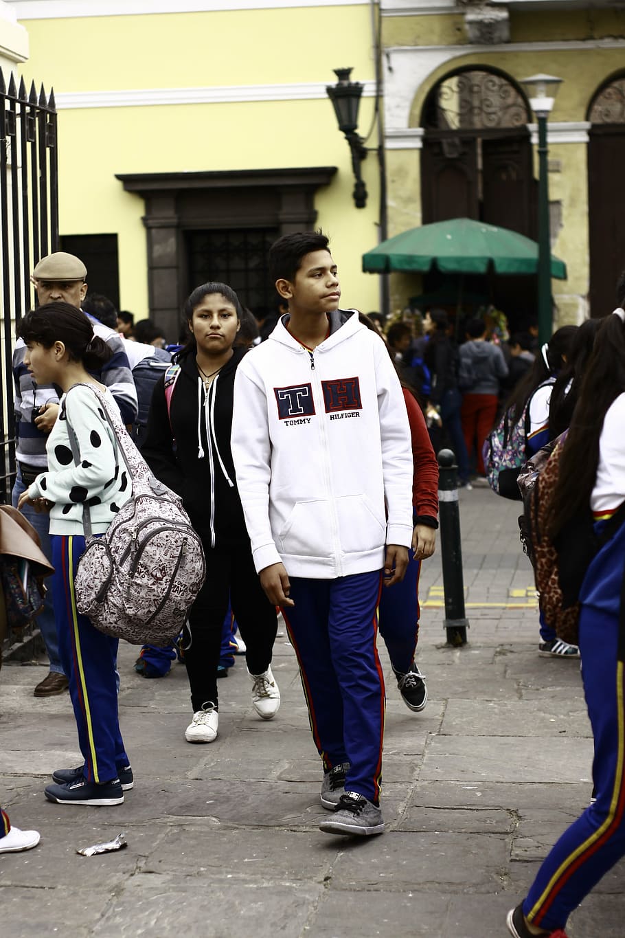 boys, school, student, real people, city, street, architecture HD wallpaper