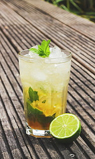 selective focus photography of lime juice on glass, mojito HD wallpaper