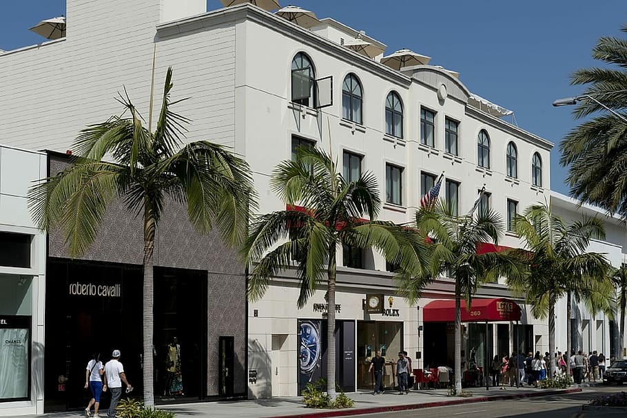 Luxury shops in Rodeo Drive at night Stock Photo