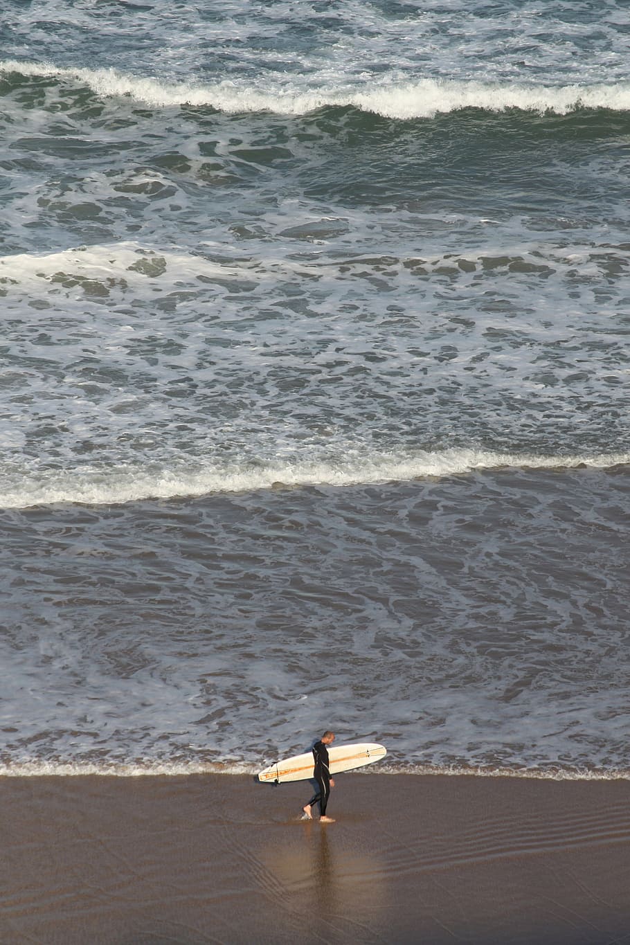 surf, waves, sea, water, beach, motion, land, leisure activity HD wallpaper