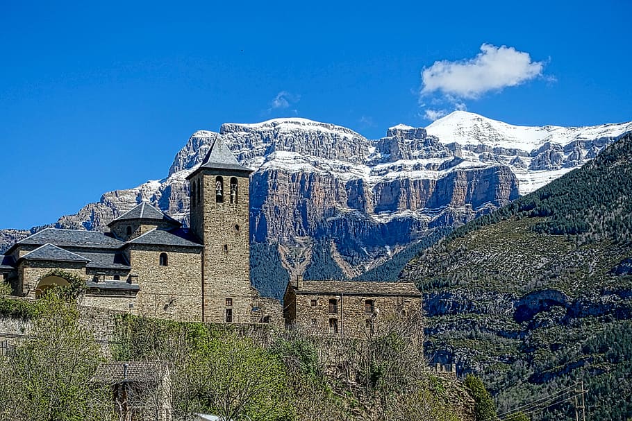 Torla, Pyrenees, Mountains, rocky, buildings, scenic, countryside