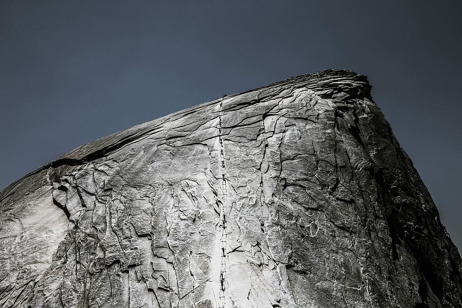 gray mountain cliff, black and gray cliff, monochrome, stone HD wallpaper