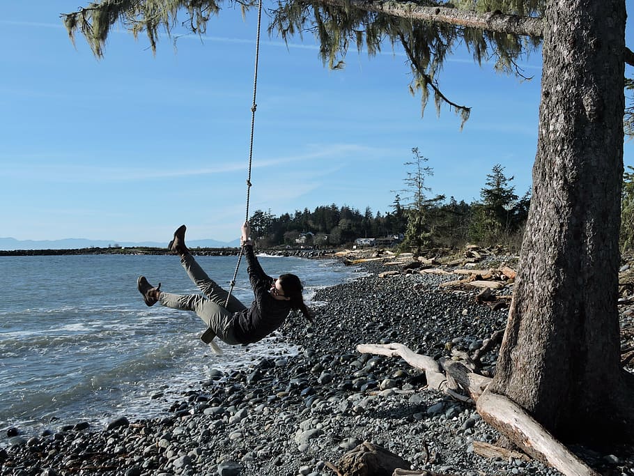 swing, ocean, rope, fun, girl, enjoyment, swinging, shore, dom HD wallpaper
